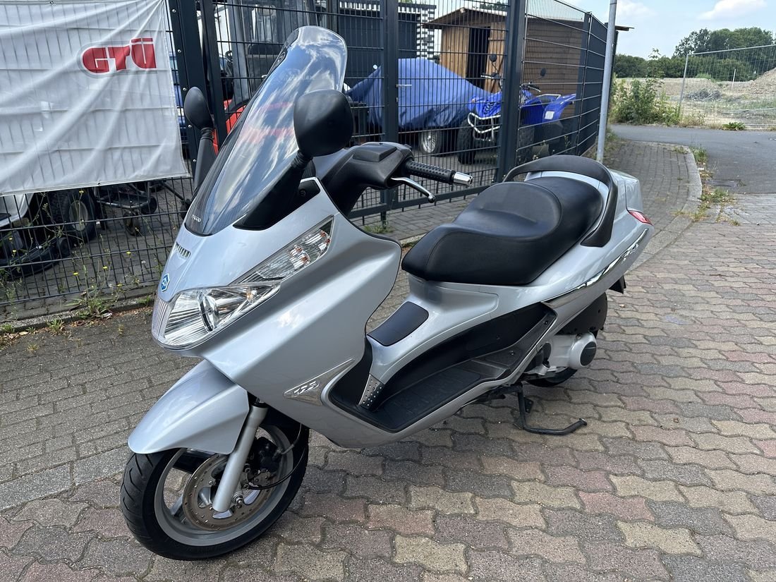 Motorroller, Großroller mit Windschild, bei Malke & Malke in Herne